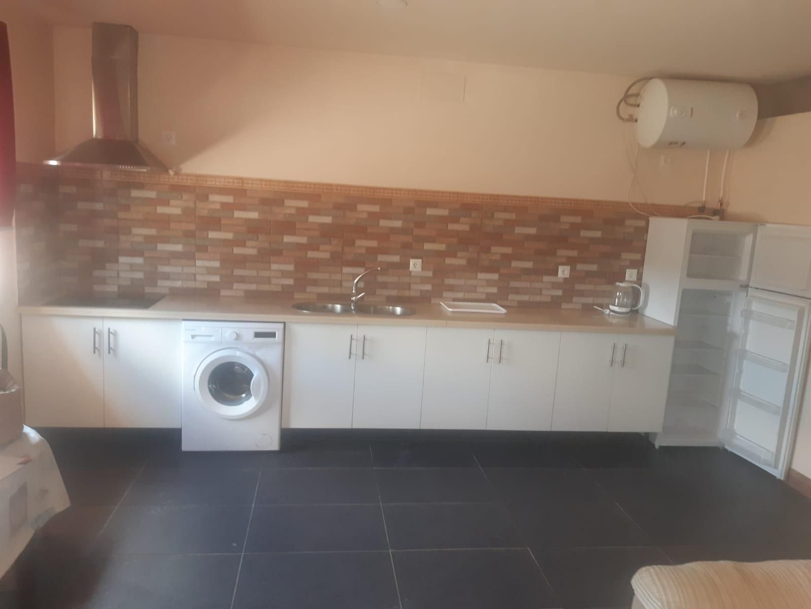 Cuina de Casa o xalet de lloguer en Utrera amb Aire condicionat