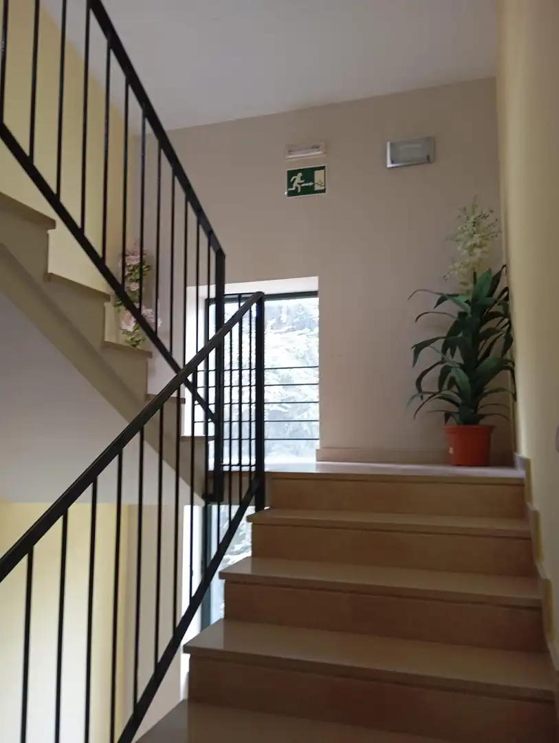 Edificio en venta en Baños de Montemayor
