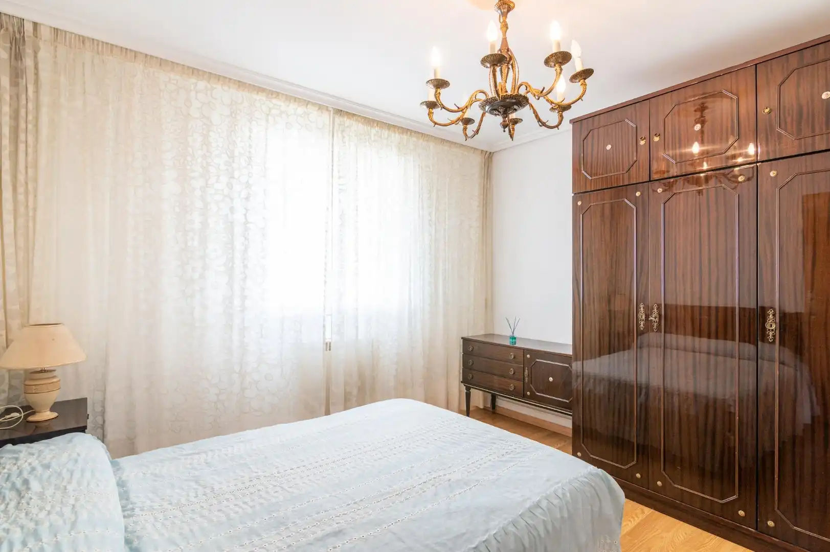 Habitación de Piso en venta en  Pamplona / Iruña con Calefacción, Parquet y Balcón