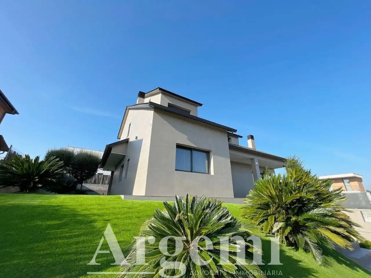 Vista exterior de Casa o chalet en venta en Palau-solità i Plegamans con Aire acondicionado, Calefacción y Jardín privado