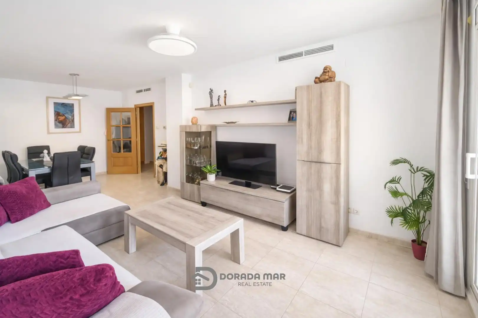 Sala d'estar de Apartament en venda en Cubelles amb Calefacció, Jardí privat i Terrassa