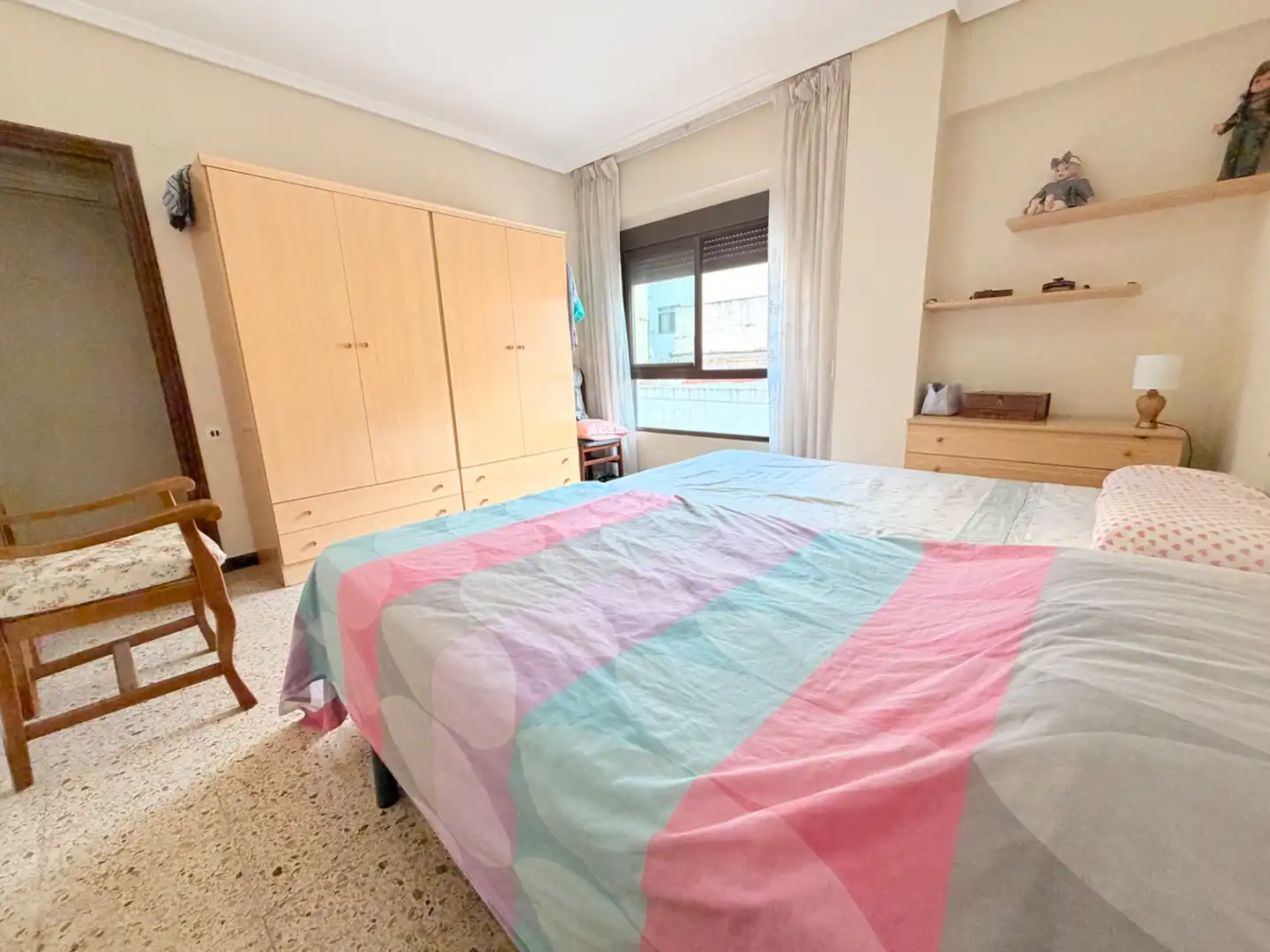 Habitación de Piso en venta en Castellón de la Plana / Castelló de la Plana con Amueblado, Horno y Lavadora