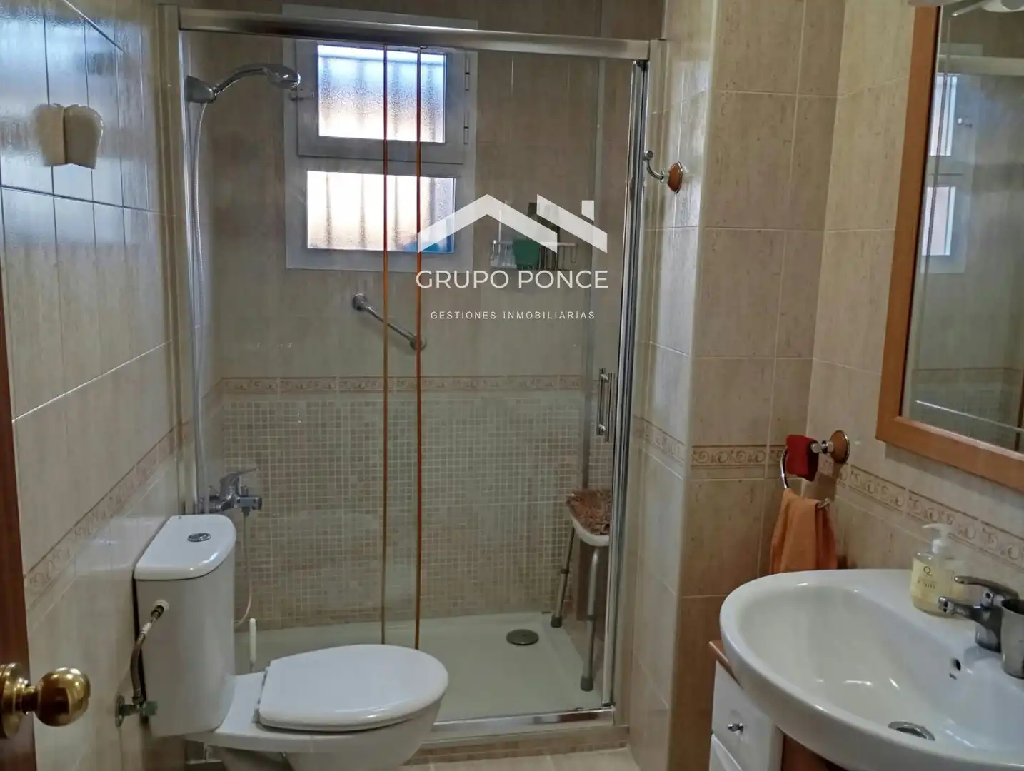 Bany de Pis en venda en Jerez de la Frontera amb Aire condicionat, Terrassa i Piscina