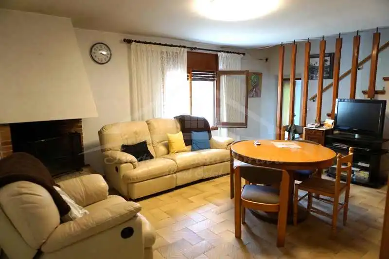 Sala d'estar de Finca rústica en venda en Brunyola i Sant Martí Sapresa amb Calefacció, Jardí privat i Terrassa