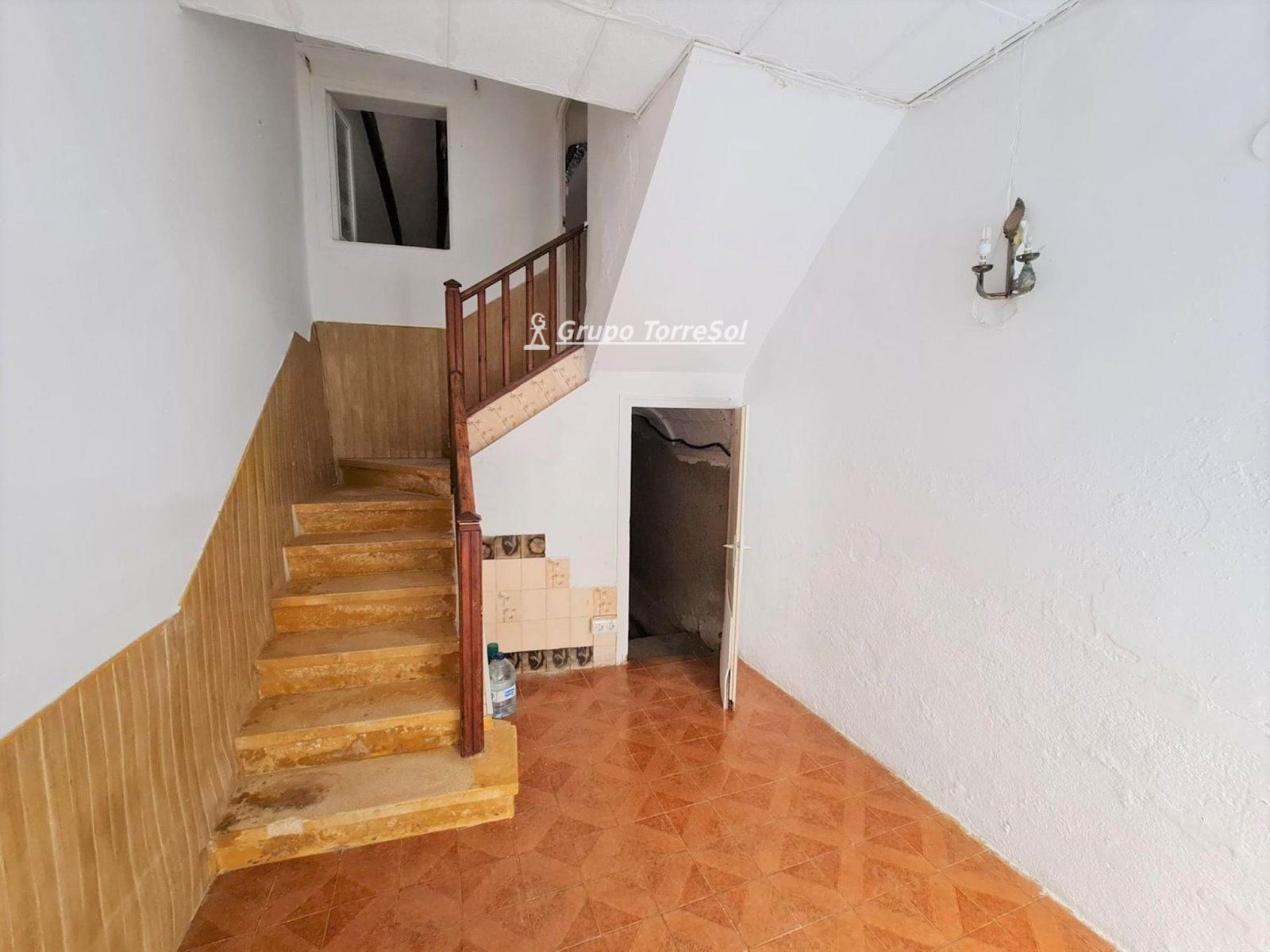 Casa adosada en venda en La Pobla de Montornès   amb Terrassa i Traster