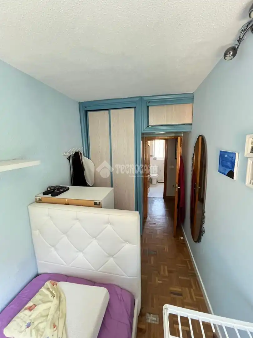 Bedroom of Flat for sale in Madrid  with Air Conditioner and Parquet flooring