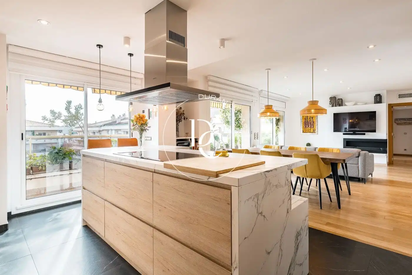 Cocina de Ático en venta en Vilanova i la Geltrú con Aire acondicionado, Calefacción y Trastero