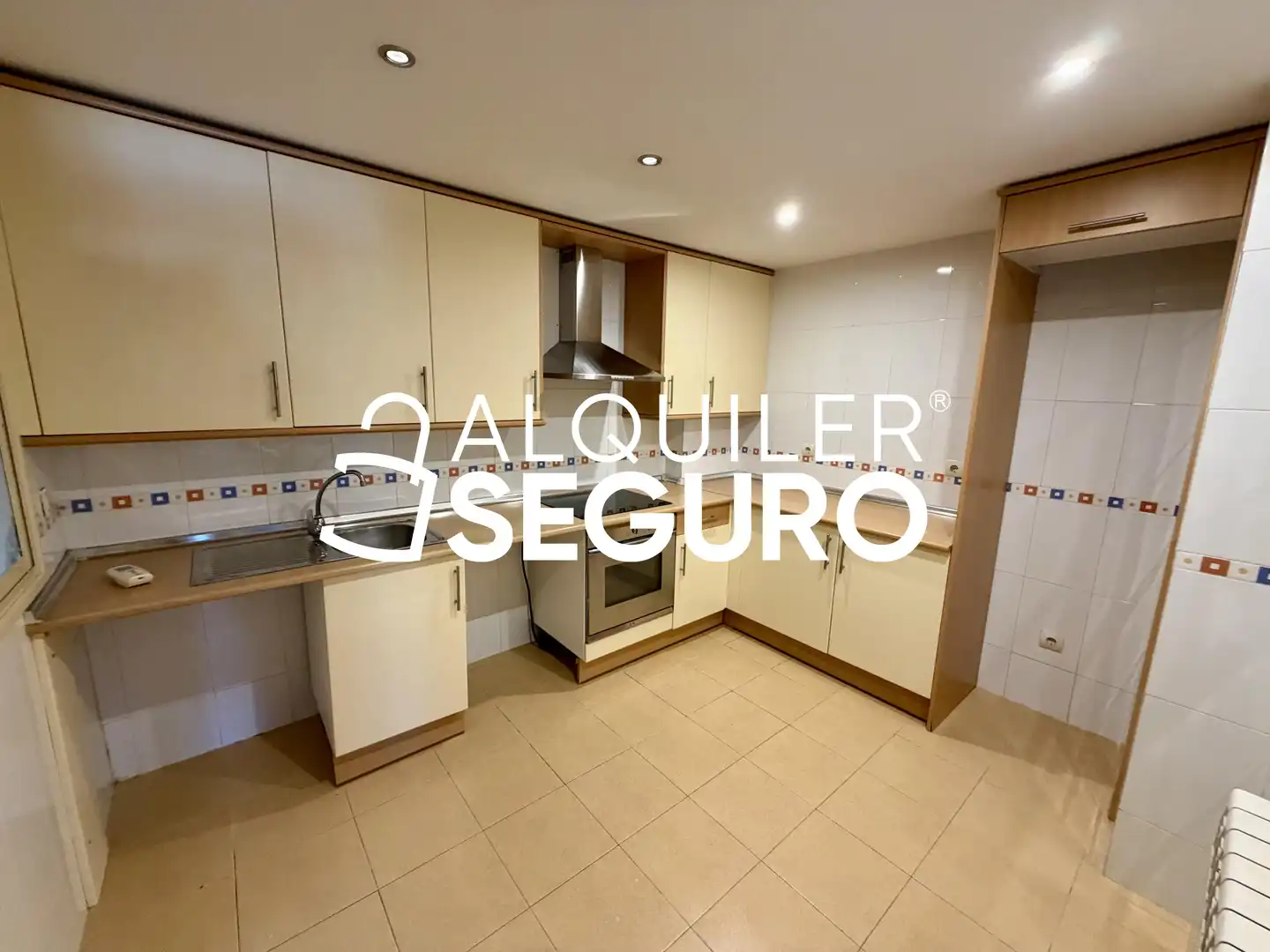 Kitchen of Flat for rent in Valdemoro  with Air Conditioner, Heating and Storage room