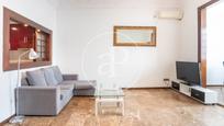 Living room of Flat to rent in  Barcelona Capital  with Air Conditioner, Heating and Furnished