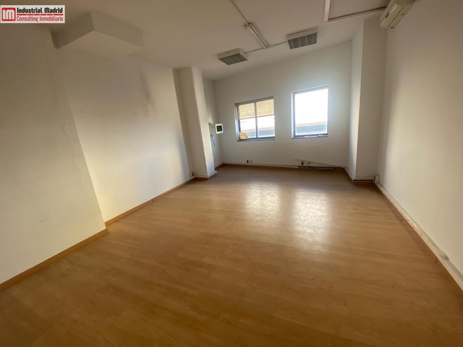 Premises for sale in  Madrid Capital