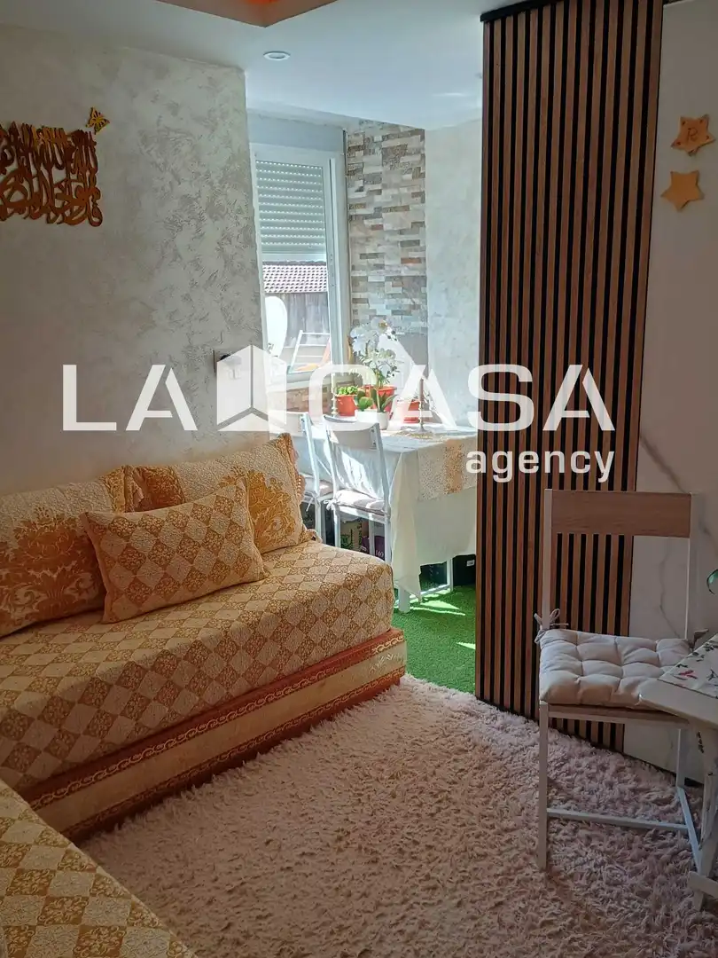 Piso en venta en Algeciras con Balcón