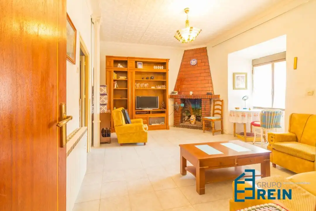 Sala de estar de Casa o chalet en venta en Añover de Tajo con Aire acondicionado, Calefacción y Trastero
