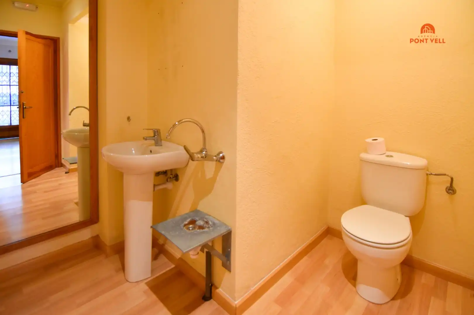 Local comercial de lloguer a La Bisbal d'Empordà, imagen 6