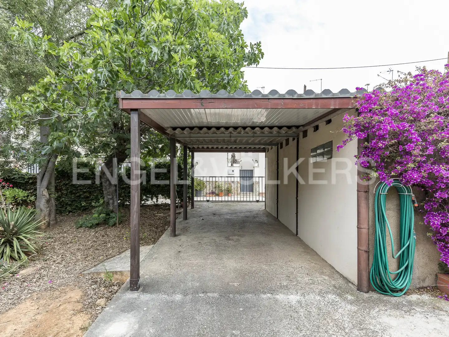 Exterior view of Residential for sale in Barcelona