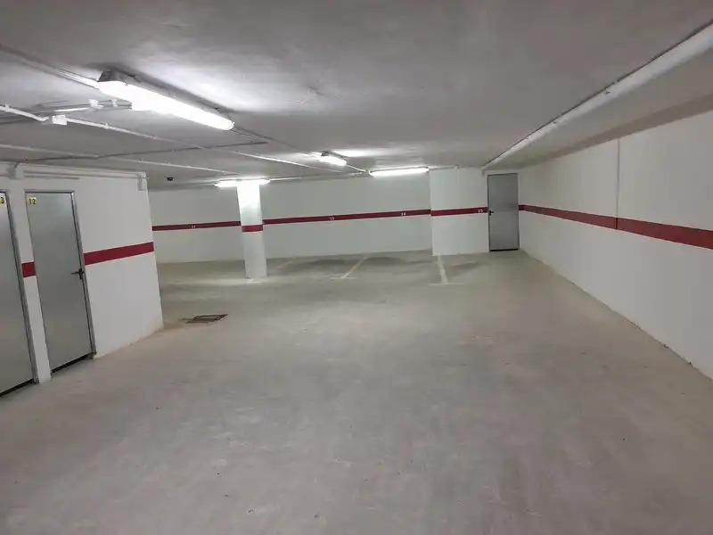 Einzelparkplatz mit Aufzug zum Verkauf in Carrer del Doctor Severo Ochoa 20, imagen 17