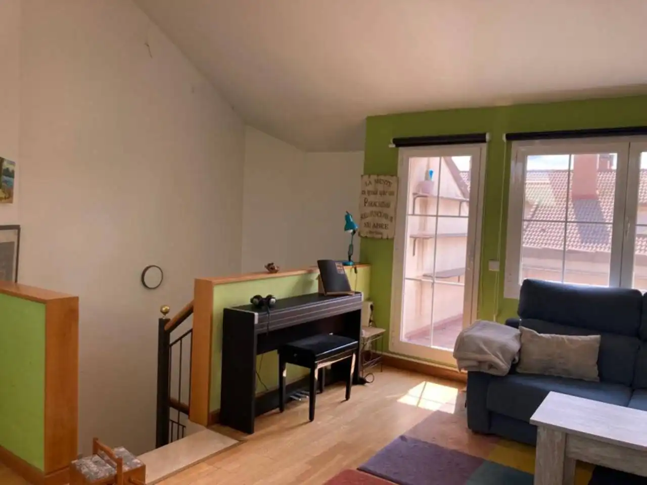 Sala de estar de Casa adosada en venta en Arroyo de la Encomienda con Aire acondicionado, Calefacción y Jardín privado
