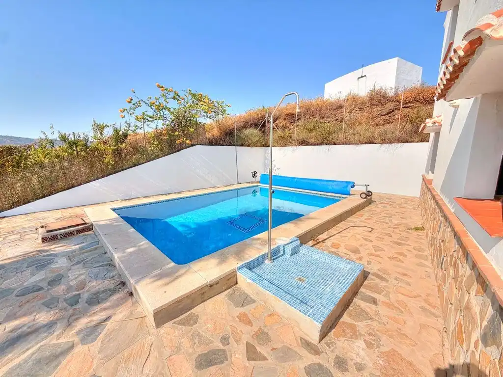 Piscina de Finca rústica en venta en Almáchar con Jardín privado, Trastero y Piscina