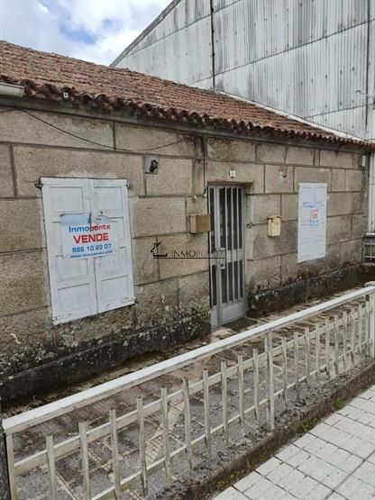 Vista exterior de Casa o xalet en venda en Forcarei amb Jardí privat