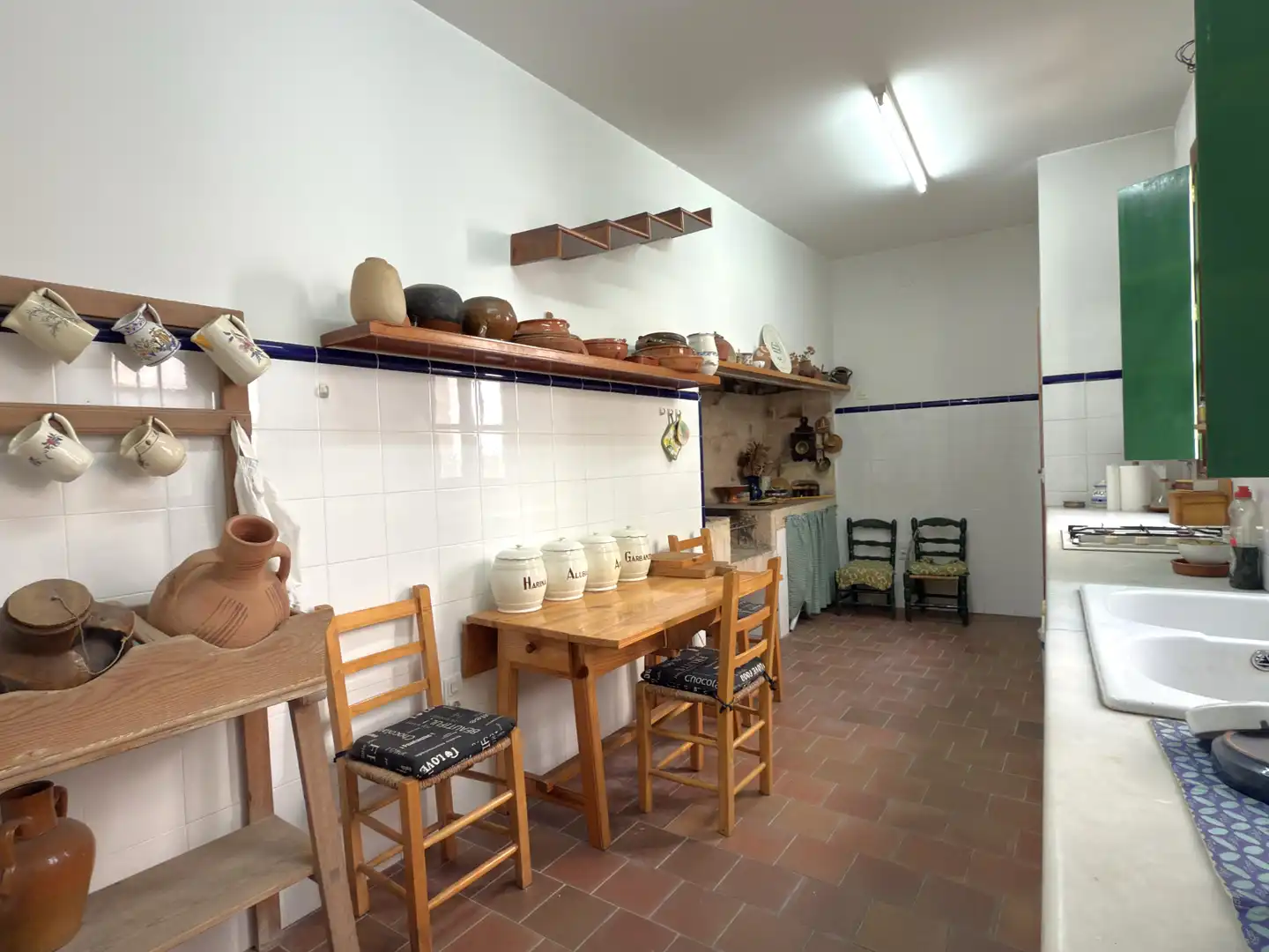 Cuina de Casa adosada en venda en Serra