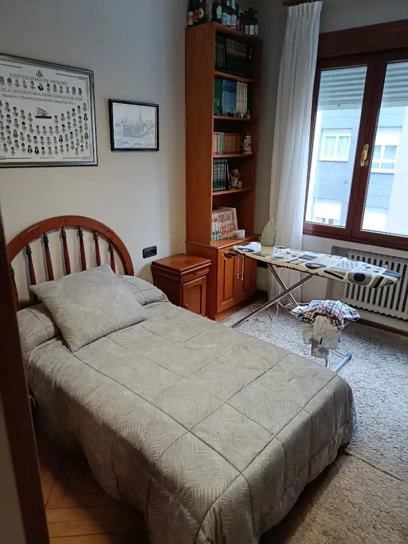 Dormitori de Pis en venda en Mieres (Asturias) amb Calefacció, Terrassa i Traster