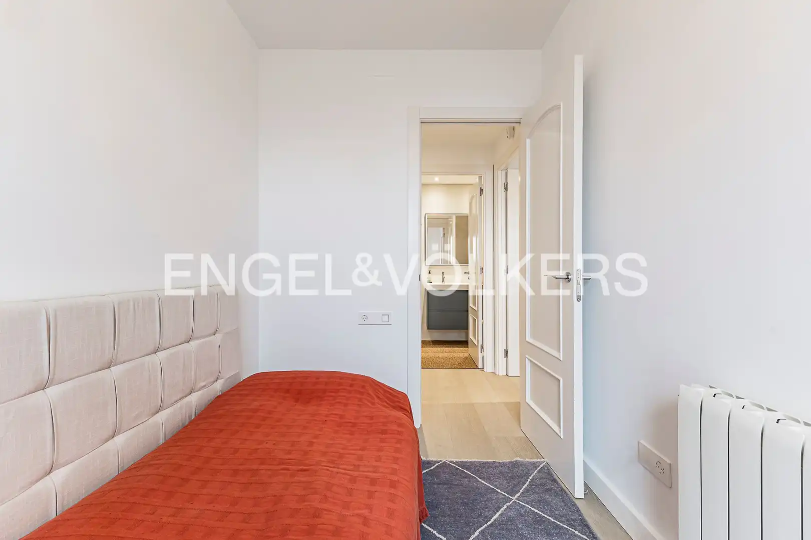 Schlafzimmer von Wohnung zum Verkauf in L'Hospitalet de Llobregat mit Klimaanlage, Heizung und Abstellraum