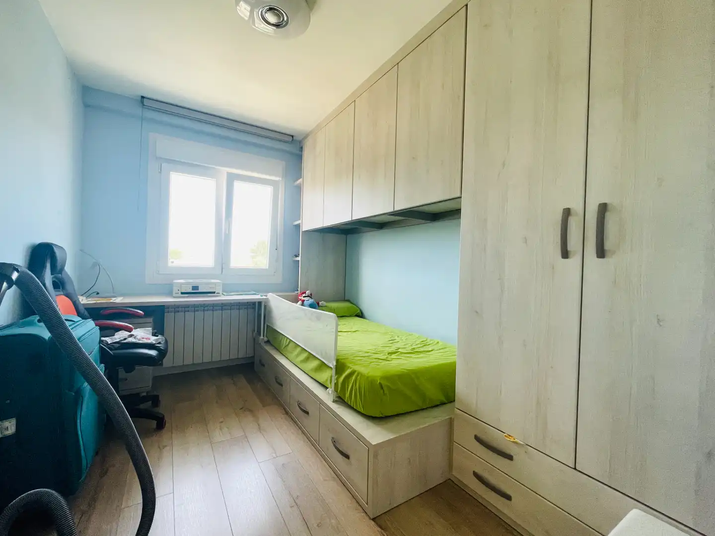 Bedroom of Flat for sale in Cadrete  with Air Conditioner, Heating and Private garden