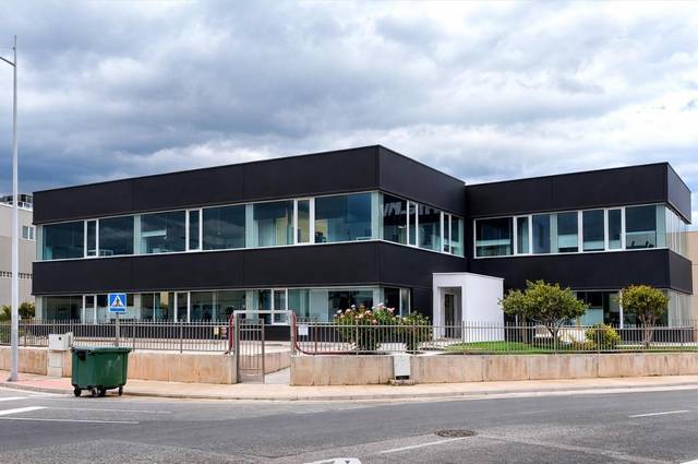 Nave industrial en Venta en Avenida San Luis de Cuba en Campo Alto - Club de Campo