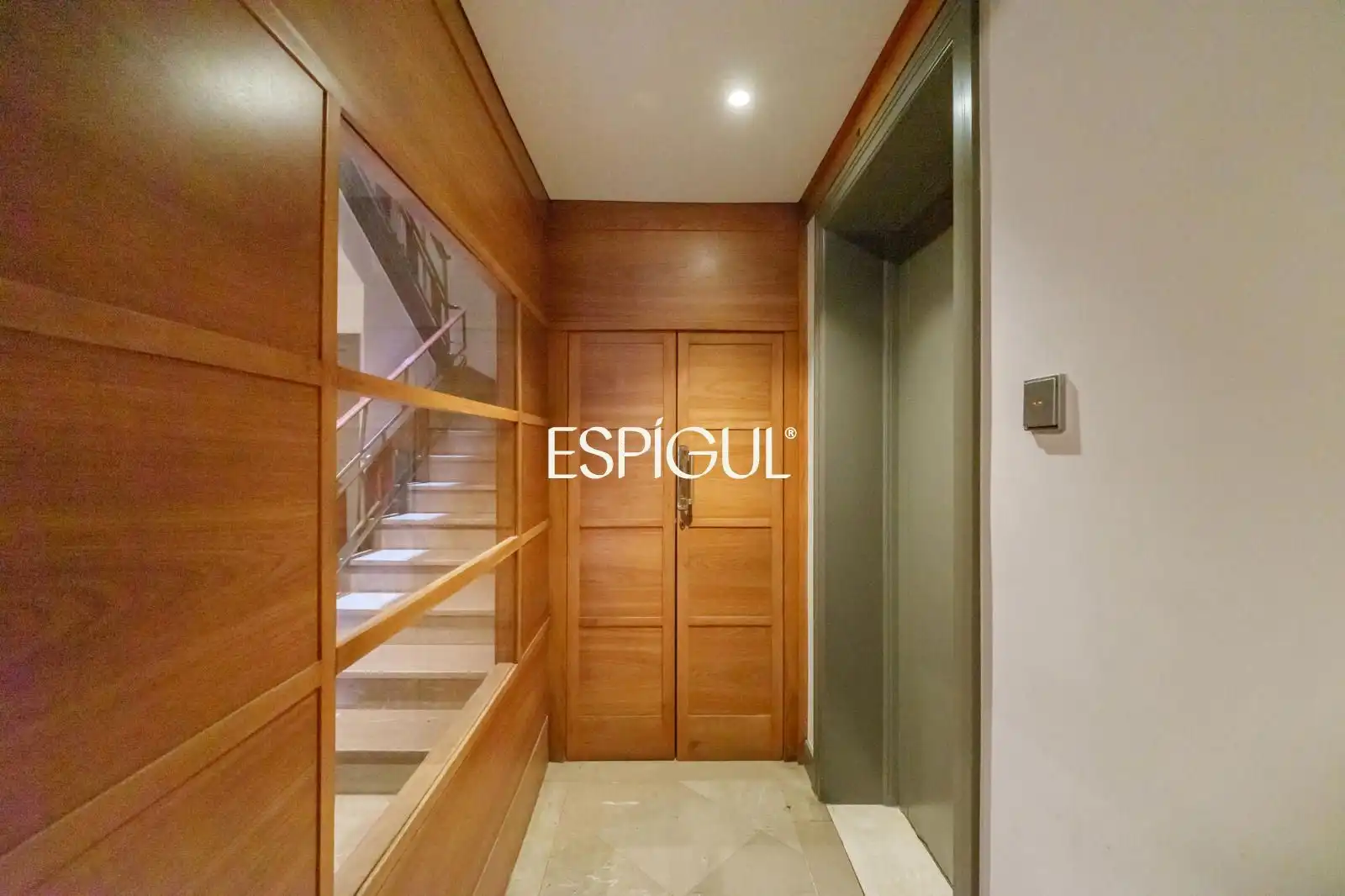 Piso en venta en Barcelona con Aire acondicionado, Calefacción y Parquet