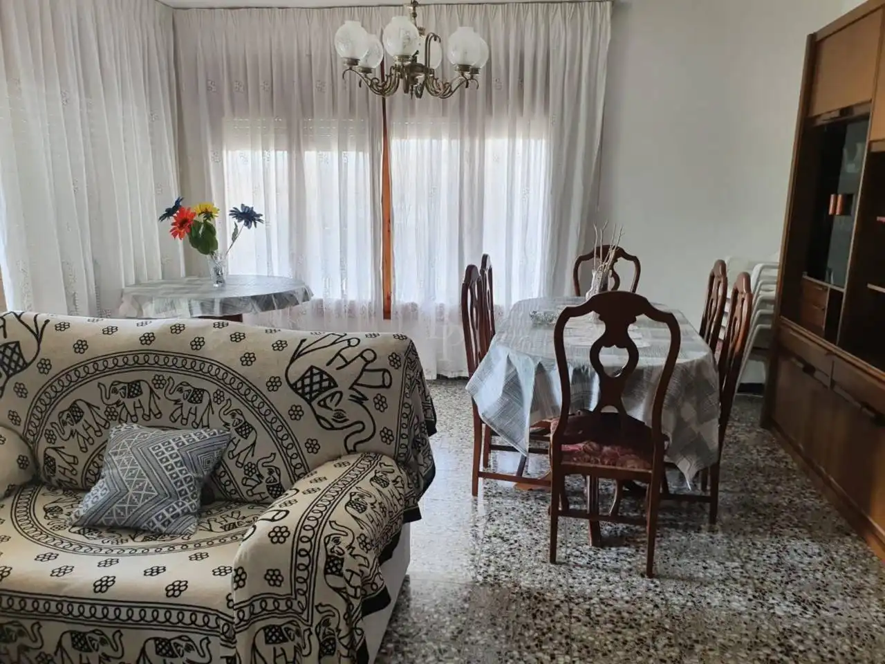 Comedor de Piso de alquiler en Vinaròs con Jardín privado, Terraza y Amueblado