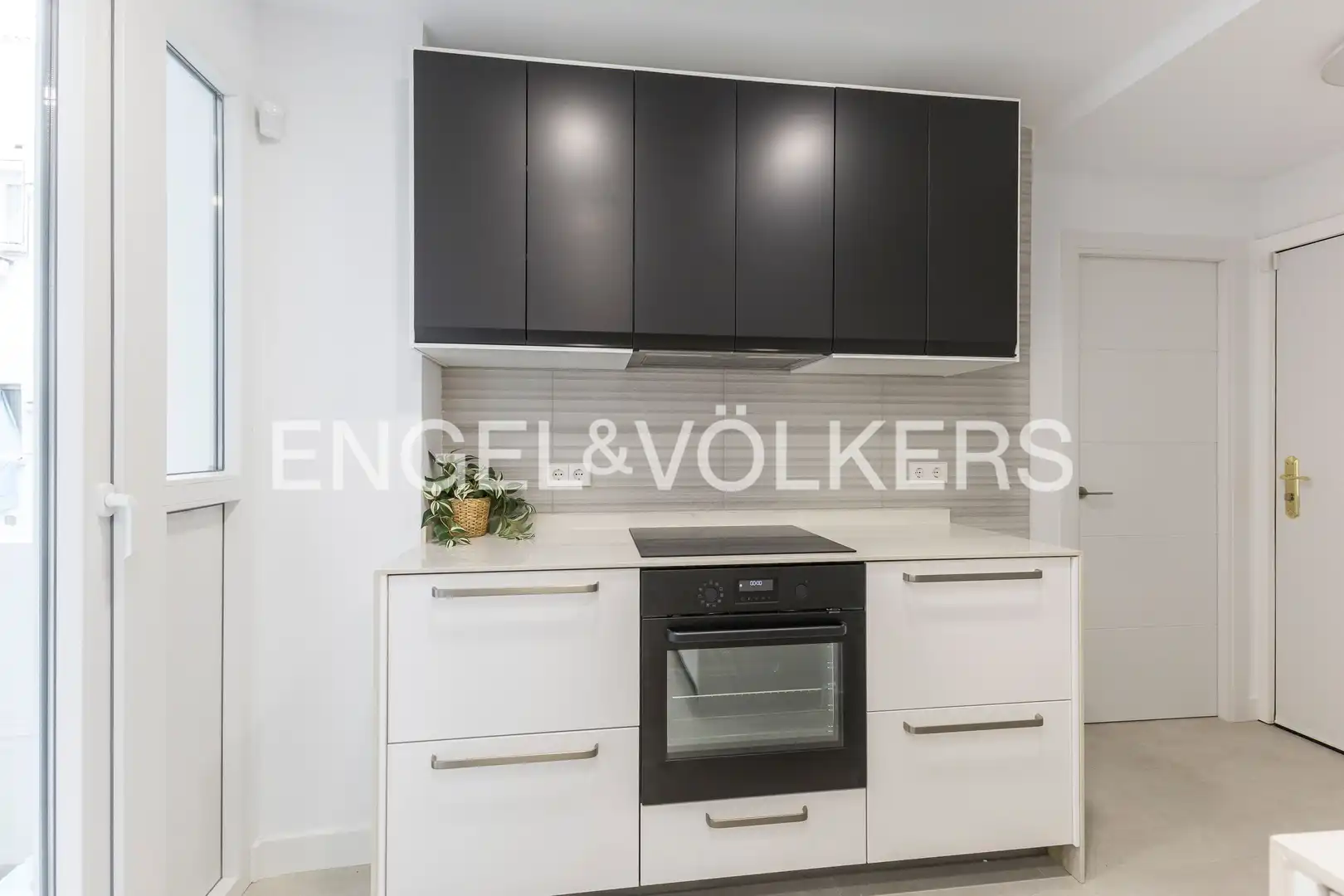 Kitchen of Flat for sale in Madrid  with Air Conditioner, Heating and Terrace