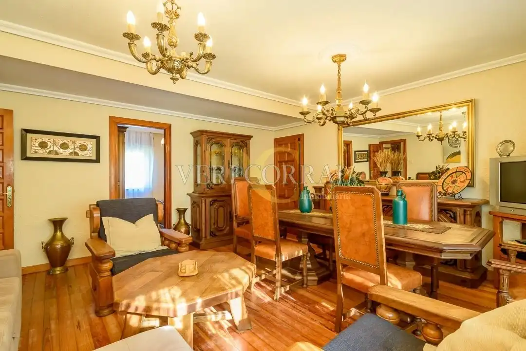 Casa con terraza en venta en Barrio Tellan, imagen 3