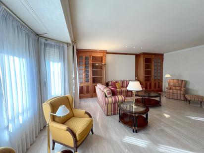 Sala d'estar de Pis en venda en Valls amb Aire condicionat i Balcó
