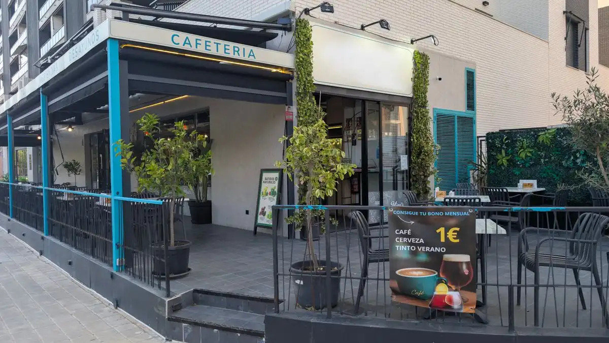 Local comercial en venta en Avenida Artista Remigio Soler López, imagen 5