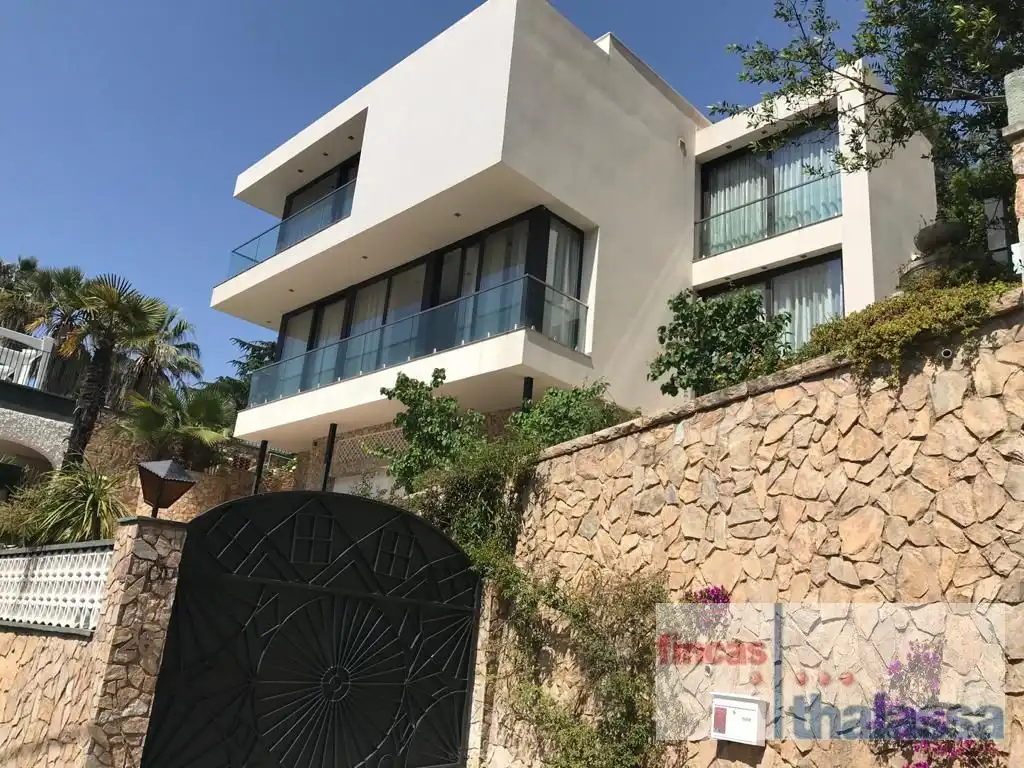 Casa con piscina en venta en canigo, imagen 3