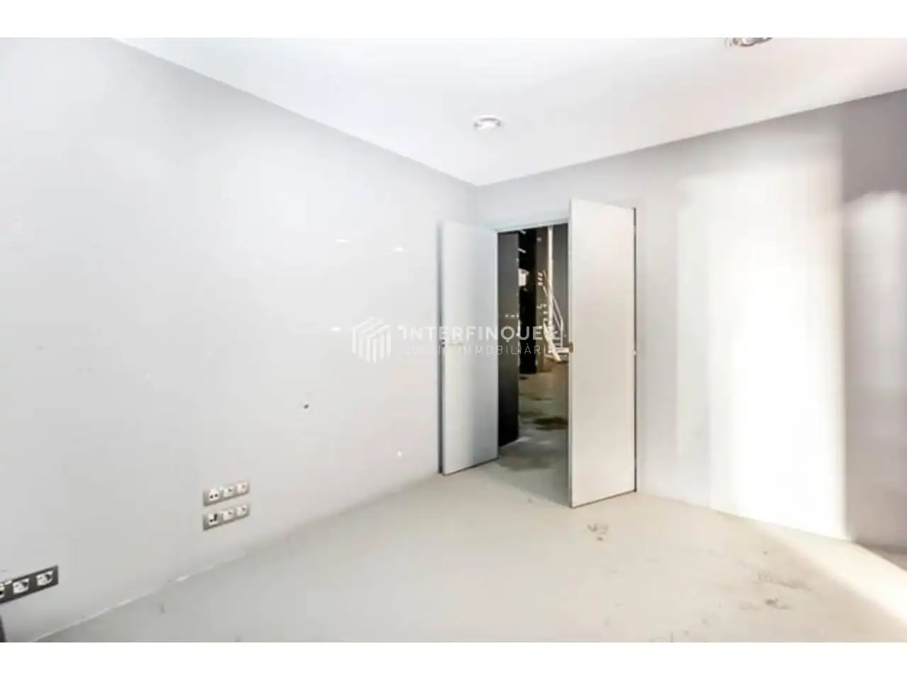 Local comercial en venda a Calle Dinamarca, imagen 11