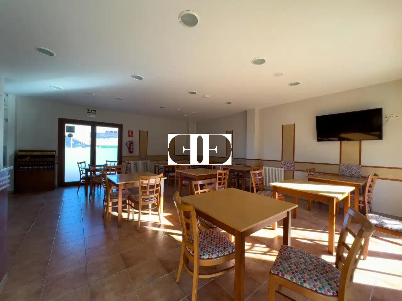 Buildings for sale in Oia