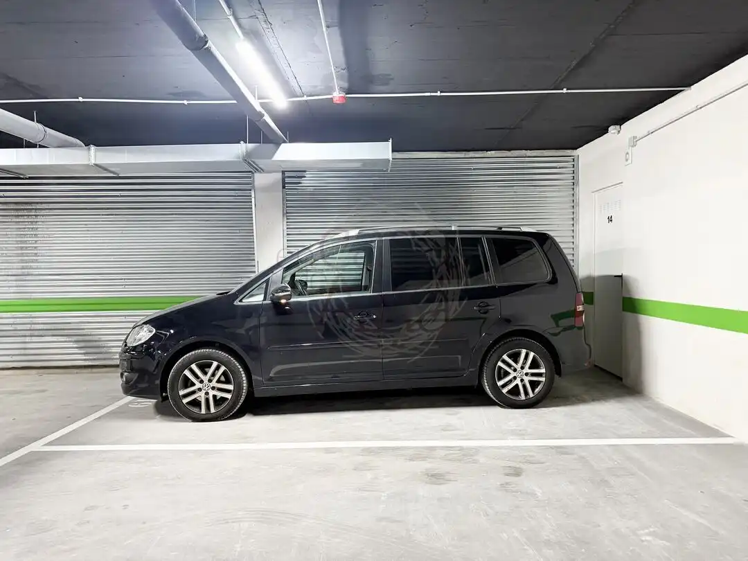 Parking de Piso de alquiler en Bilbao  con Calefacción y Trastero