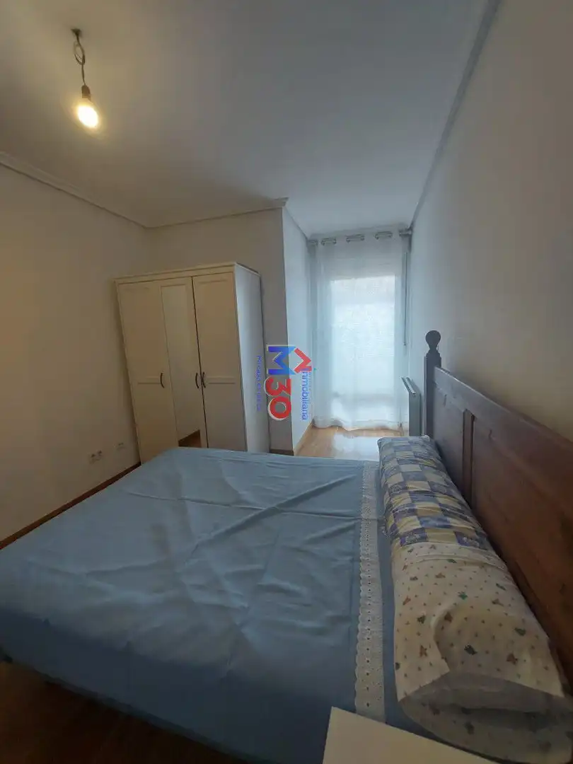Habitación de Apartamento de alquiler en Miranda de Ebro con Calefacción, Parquet y Terraza