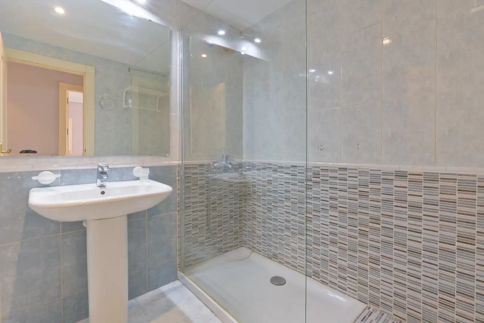 Flat for rent in Calle AFAN DE RIBERA, Fígares