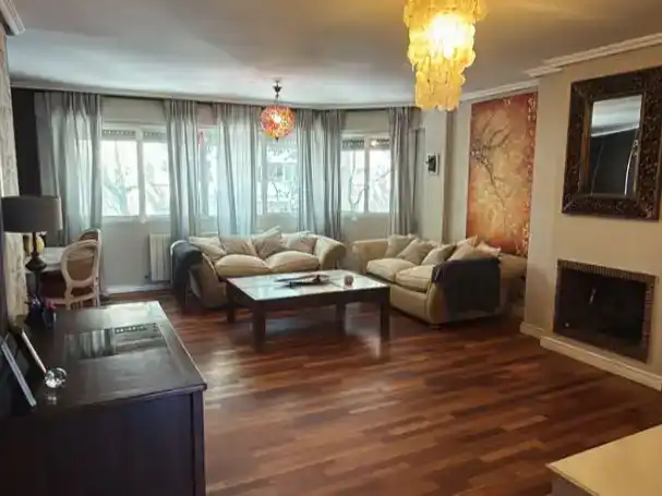 Sala de estar de Piso en venta en Alcalá de Henares con Aire acondicionado, Trastero y Piscina