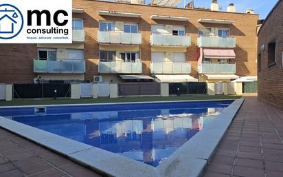 Piscina de Pis en venda en La Garriga amb Aire condicionat, Calefacció i Terrassa