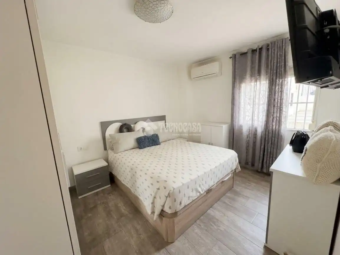 Bedroom of Flat for sale in Marbella Centro