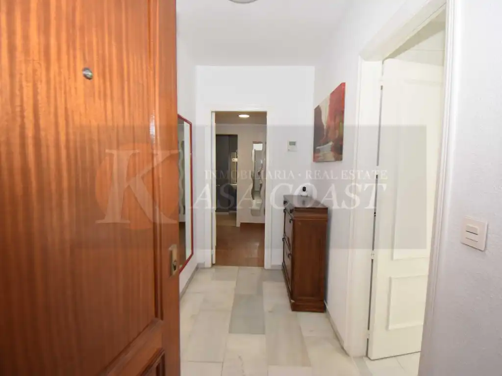 Flat with terrace for sale in Puerto Deportivo, imagen 2