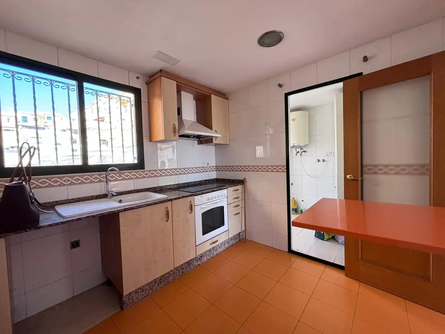 Cuina de Casa o xalet de lloguer en Benaguasil
