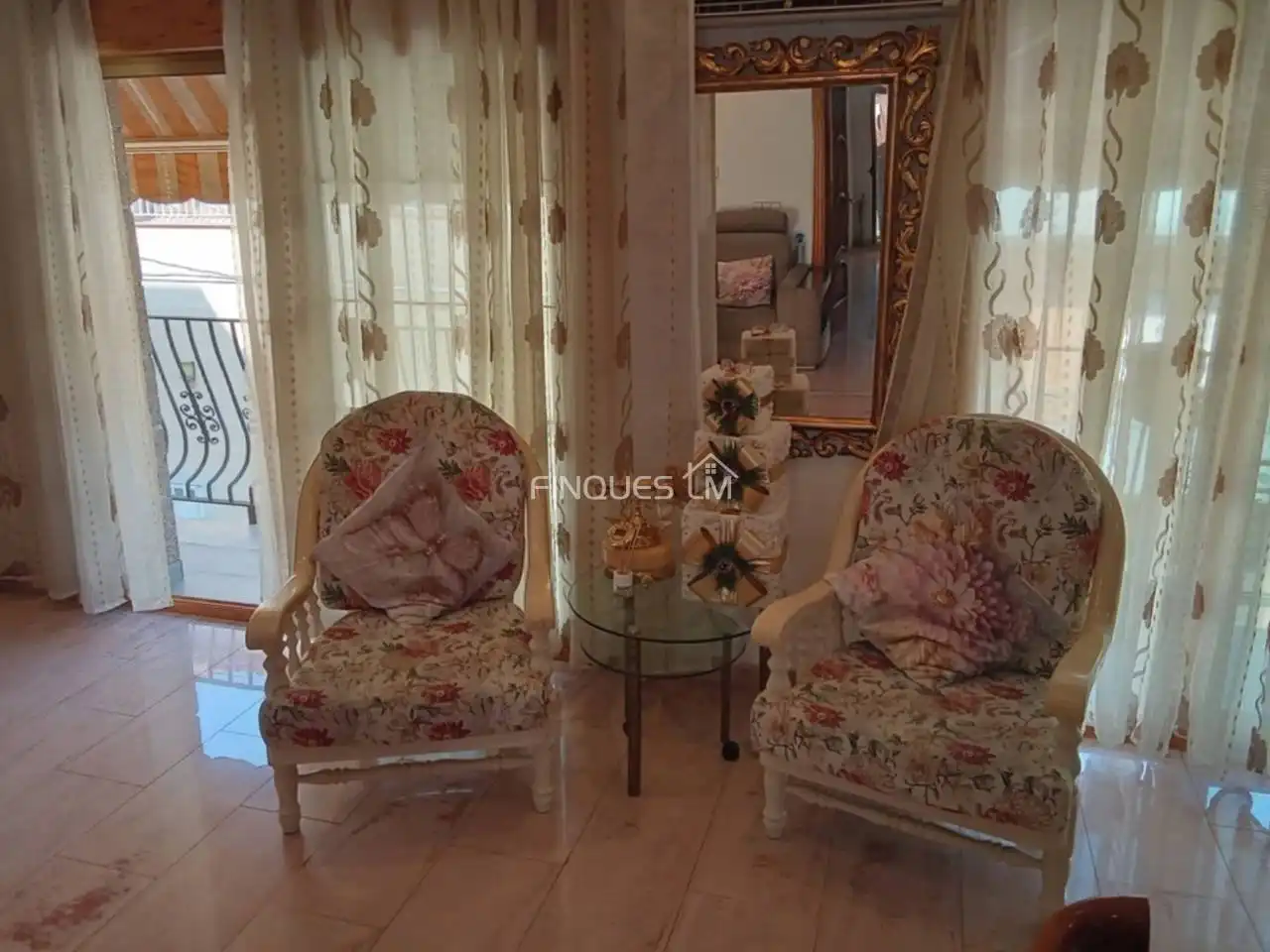 Sala d'estar de Casa adosada en venda en Tordera amb Calefacció i Jardí privat