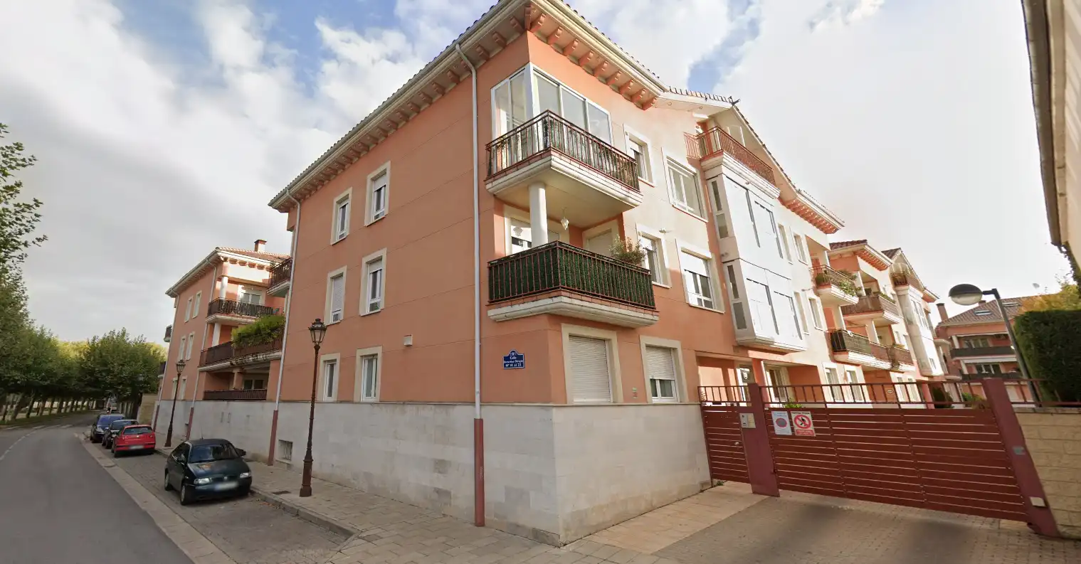 Vista exterior de Casa o chalet en venta en Burgos