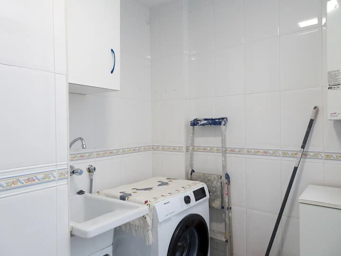 Badezimmer von Wohnung zur Miete in Málaga mit Klimaanlage, Privatgarten und Terrasse