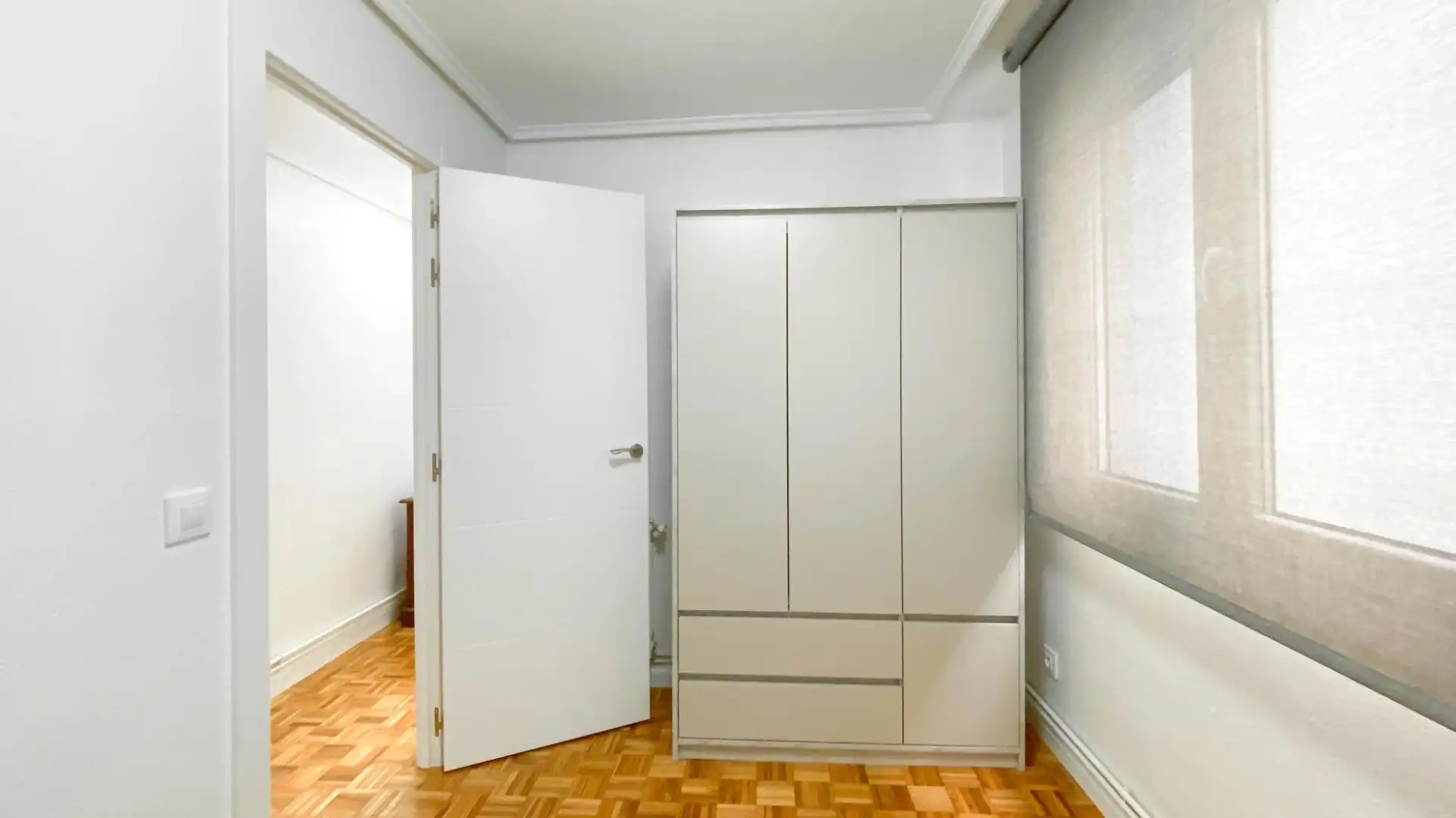 Bedroom of Flat for rent in Santander  with Heating and Furnished