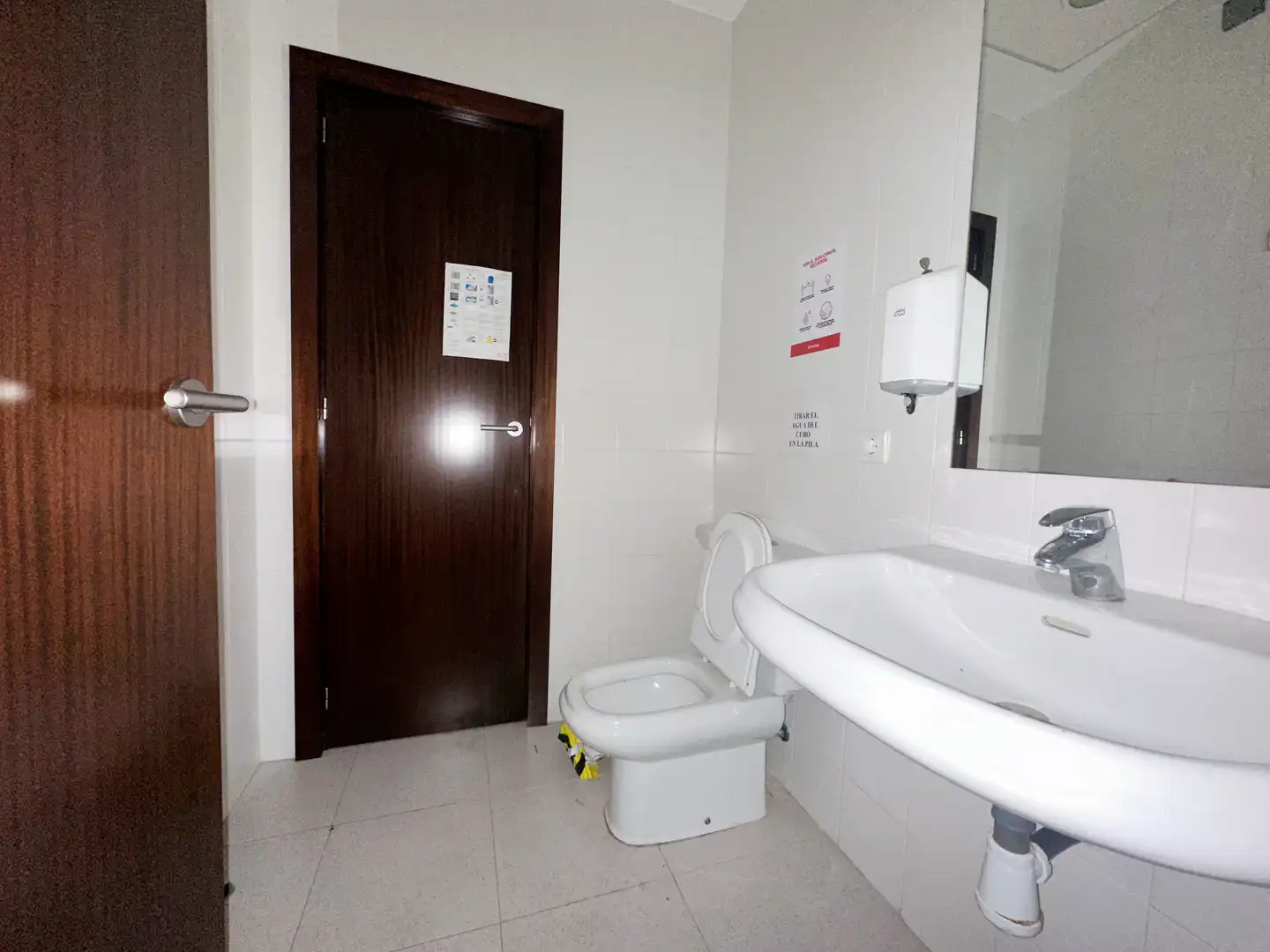 Baño de Local en venta en Archidona