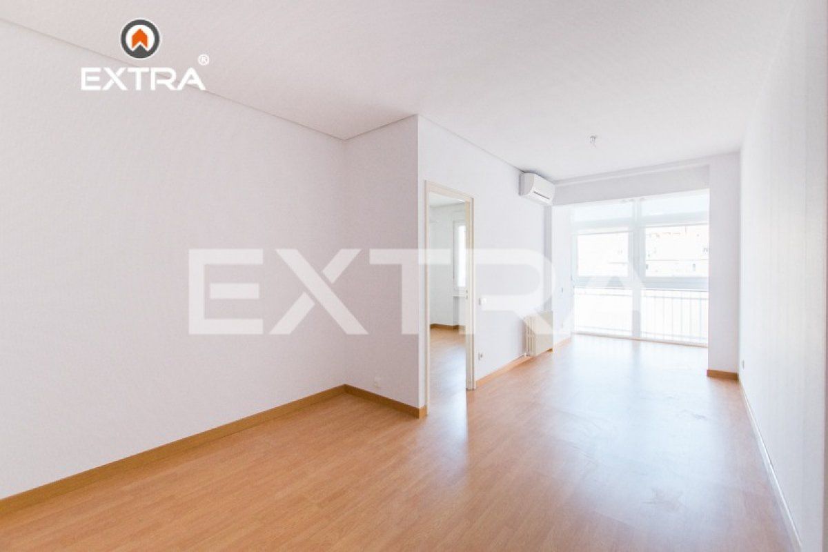 Sala d'estar de Pis de lloguer en  Madrid Capital amb Aire condicionat